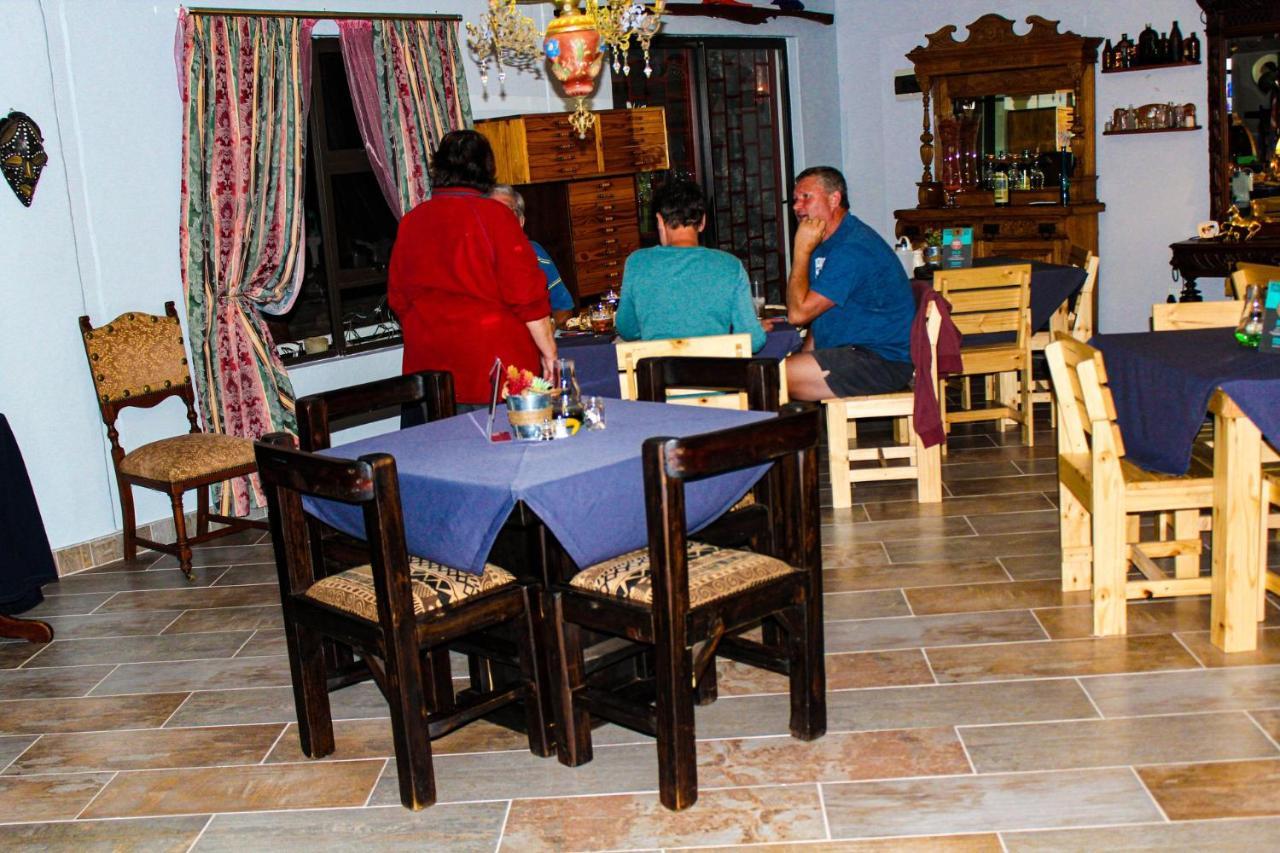 Ann'S Lodge & Camping Kamanjab Dış mekan fotoğraf