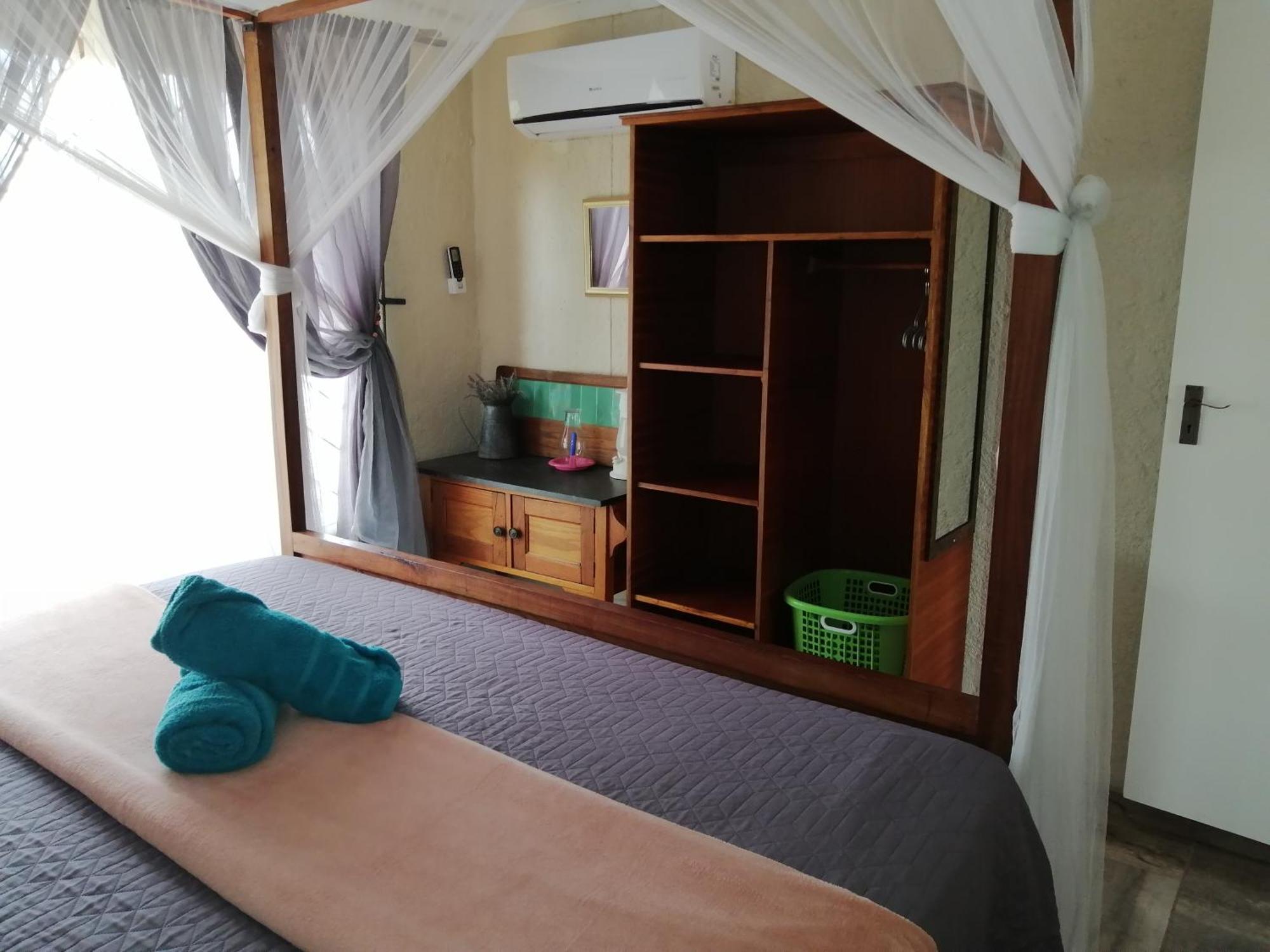 Ann'S Lodge & Camping Kamanjab Dış mekan fotoğraf