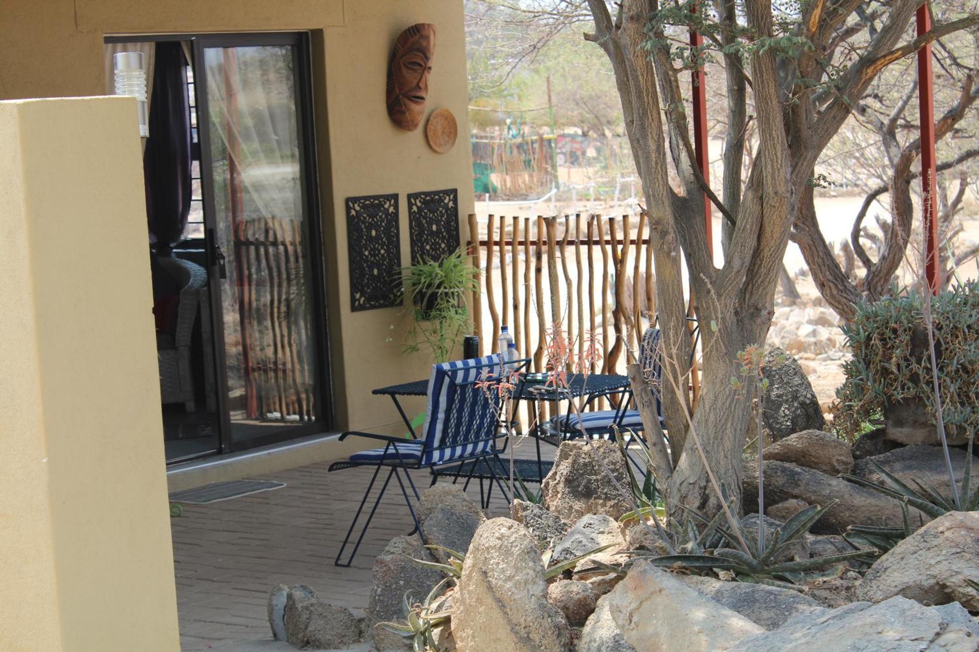 Ann'S Lodge & Camping Kamanjab Dış mekan fotoğraf
